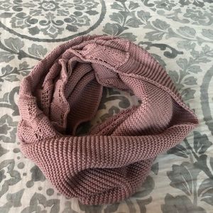 INFINITY SCARF